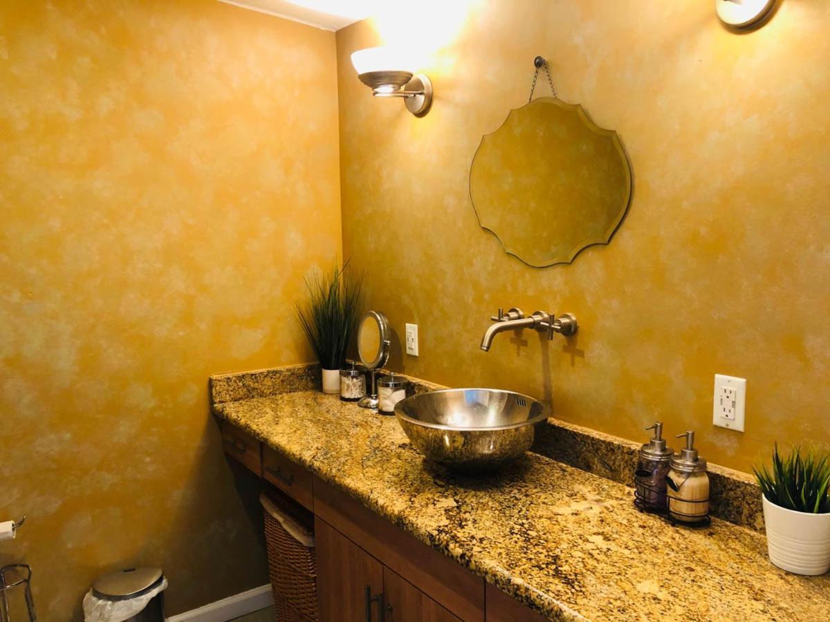 Updated Amazing Bi -Level Condo Minutes From Water Views Of New York City นอร์ทเบอร์เกน ภายนอก รูปภาพ